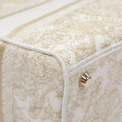 Christian Dior Medium Lady D-Lite Bag Dior Jardin d'Hiver Embroidery White