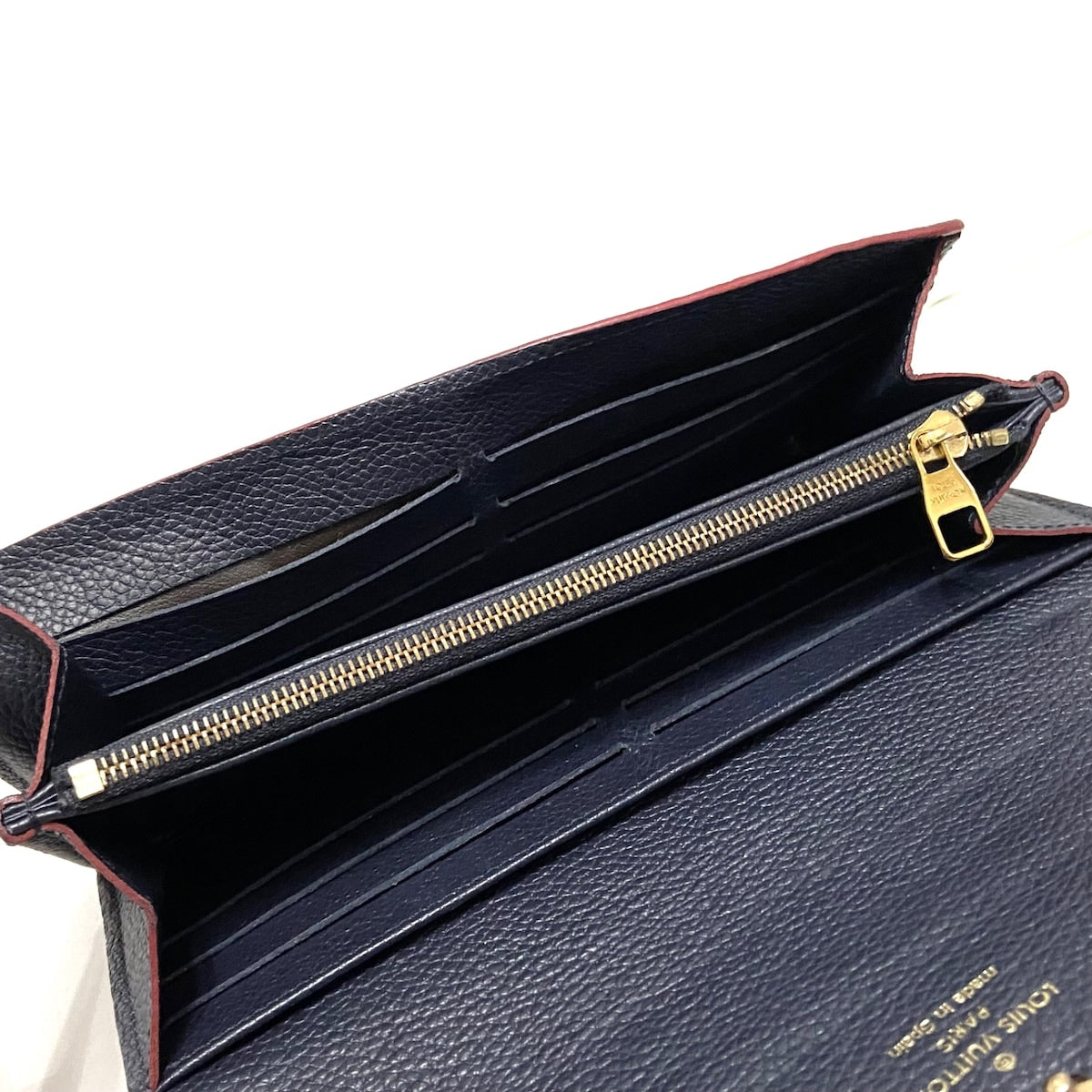 Louis Vuitton Black Leather Sarah wallet accessories