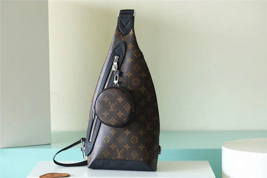 Franco Shops - Louis Vuittons  - 9950