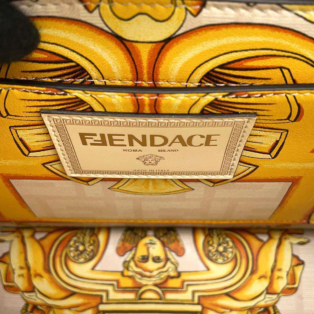 FENDI Fendace Peekaboo I see you Pink 8BN327 Leather Size Medium