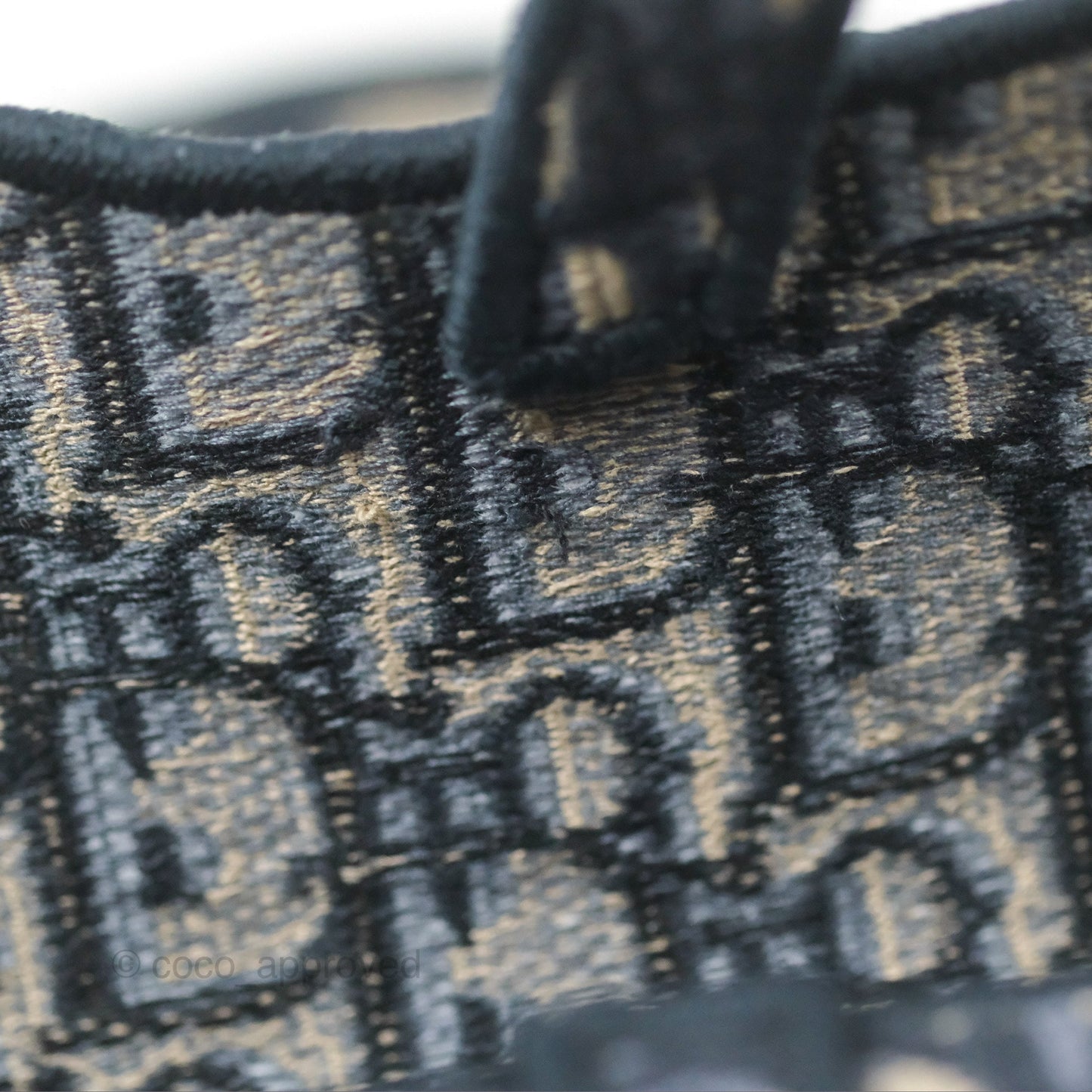 Christian Dior Navy Saddle Bag Dior Oblique Embroidery Gold Hardware