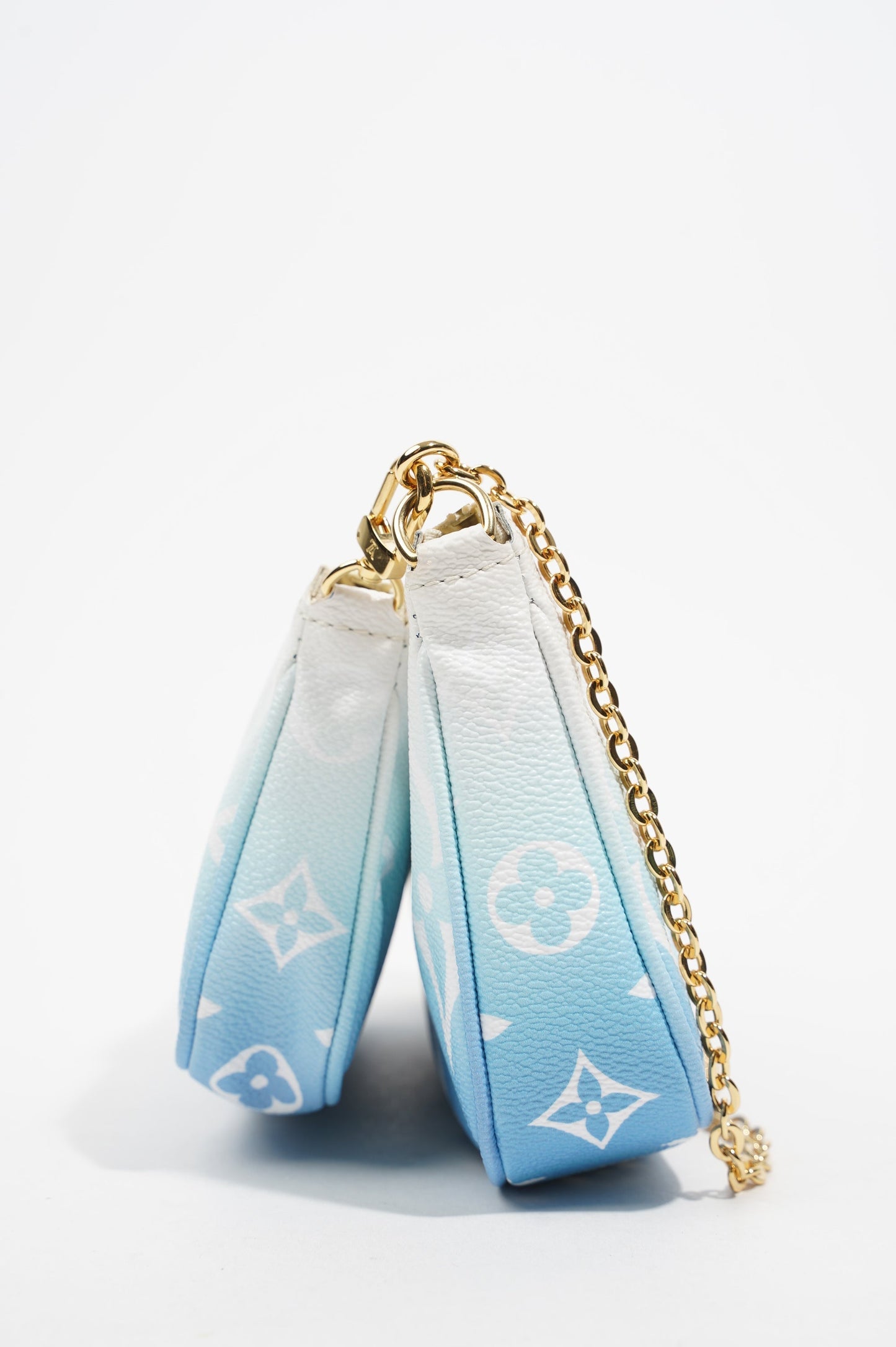 Louis Vuitton Womens Multi Pochette By The Pool