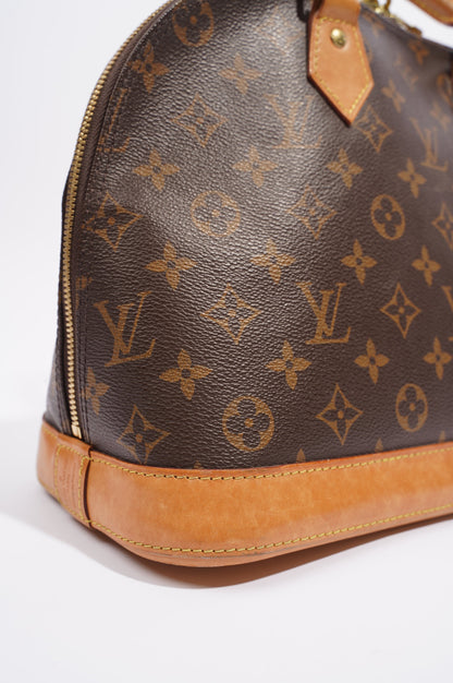 Louis Vuitton Womens Alma Monogram PM