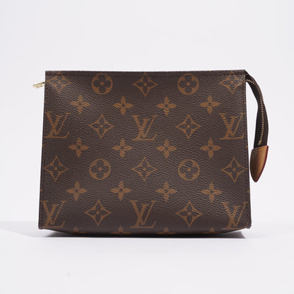 Louis Vuitton Womens Toiletry Monogram 19