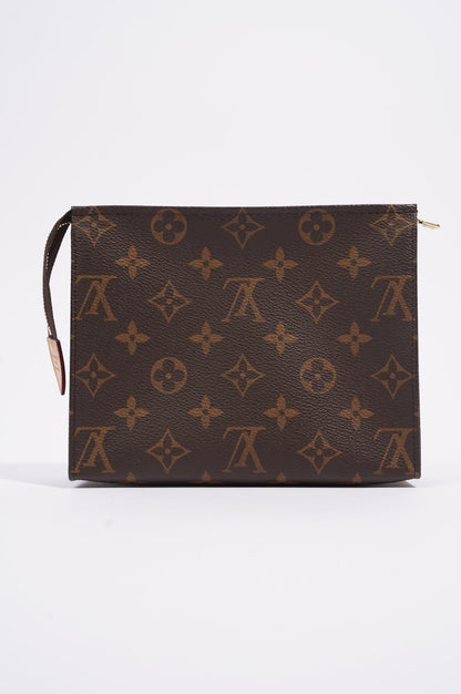 Louis Vuitton Womens Toiletry Monogram 19