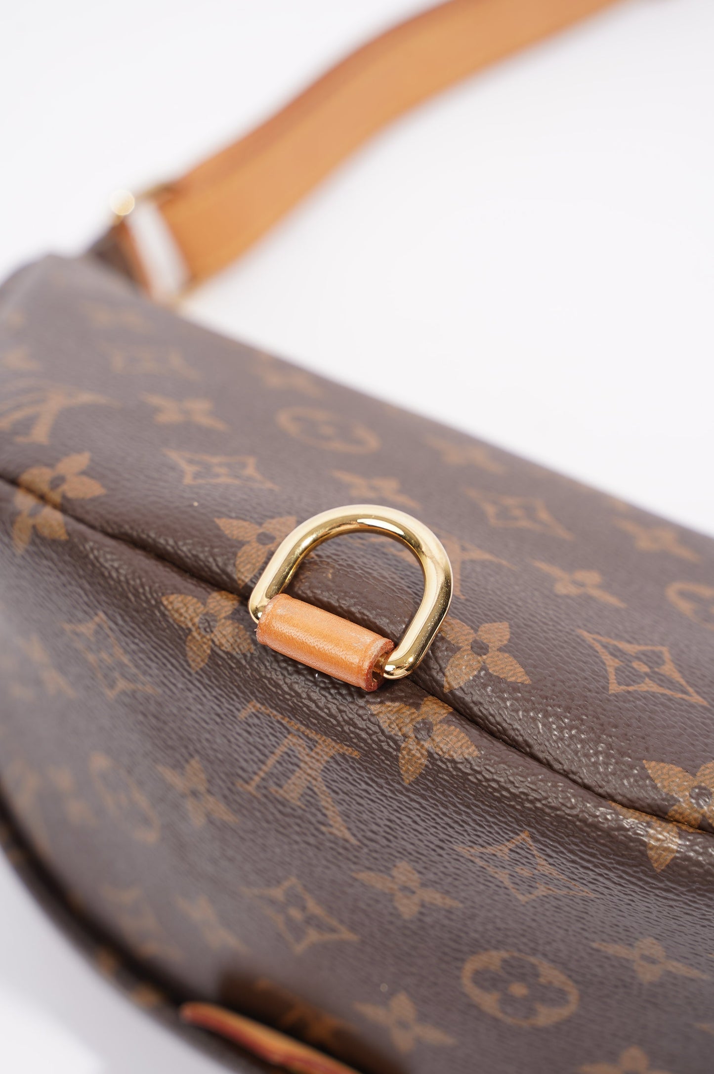 Louis Vuitton Womens Bum Bag Monogram