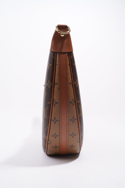 Louis Vuitton Womens Loop Hobo Bag Monogram