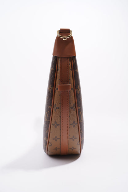 Louis Vuitton Womens Loop Hobo Bag Monogram