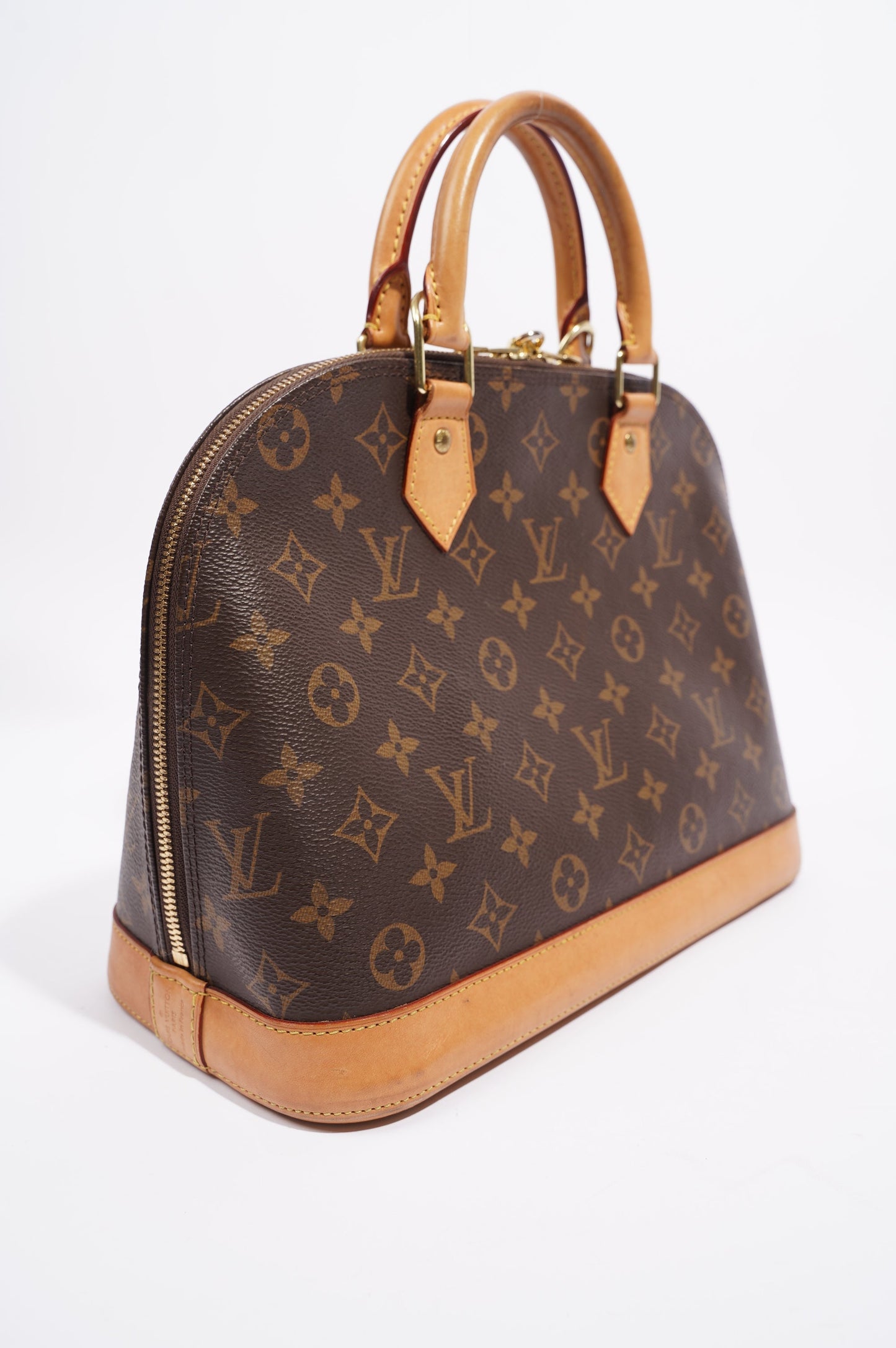 Louis Vuitton Womens Alma Monogram PM