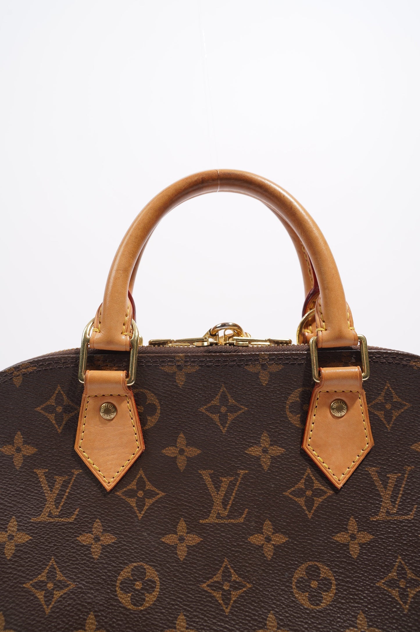 Louis Vuitton Womens Alma Monogram PM