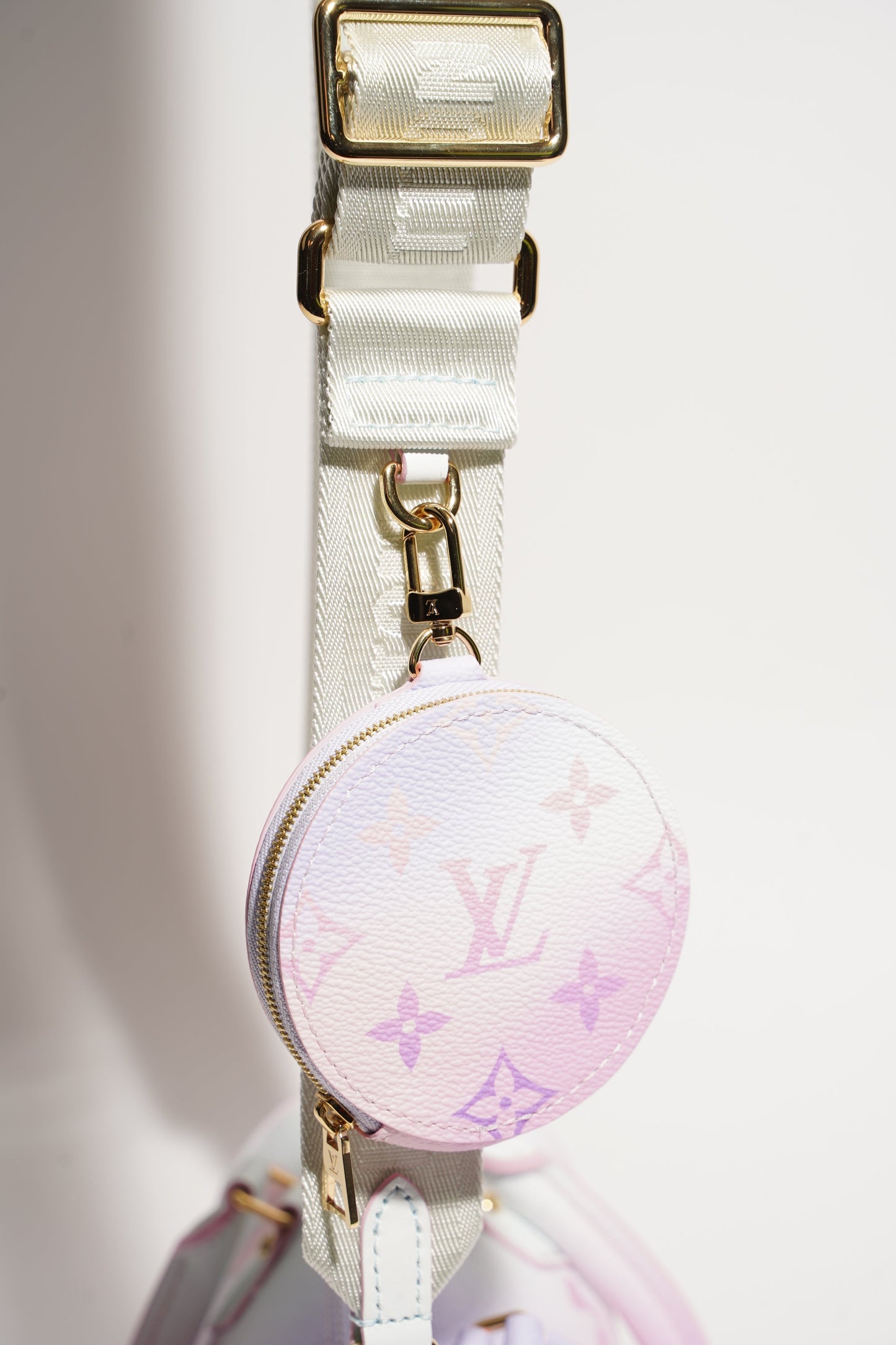 Louis Vuitton Womens Papillon BB Bag