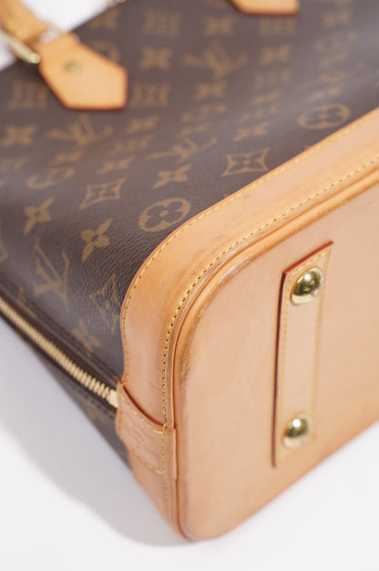Louis Vuitton Womens Alma Monogram PM