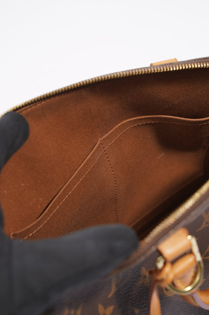 Louis Vuitton Womens Alma Monogram PM
