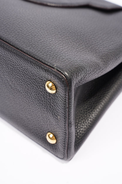 Louis Vuitton Womens Capucines Black Taurillon Leather MM