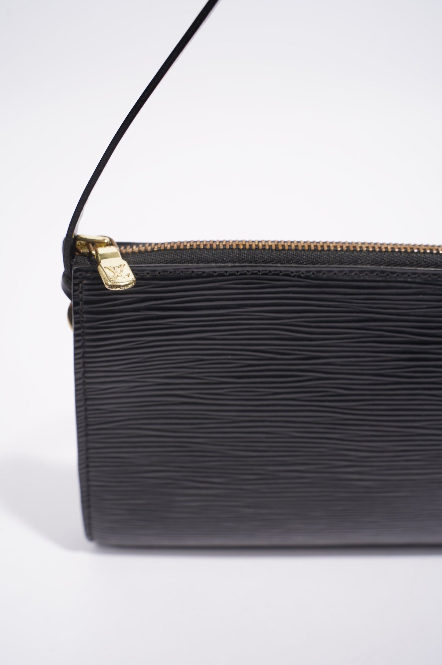 Louis Vuitton Womens Pochette Accessoire Black Epi Leather