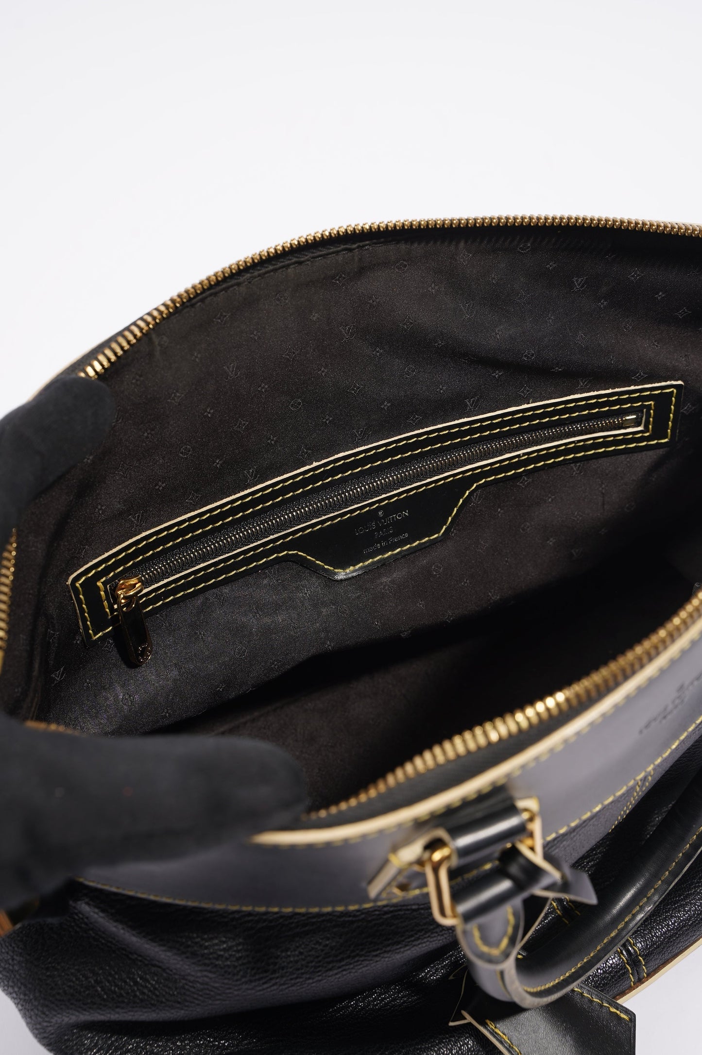 Louis Vuitton Womens Vintage Suhali Lockit Bag Black MM