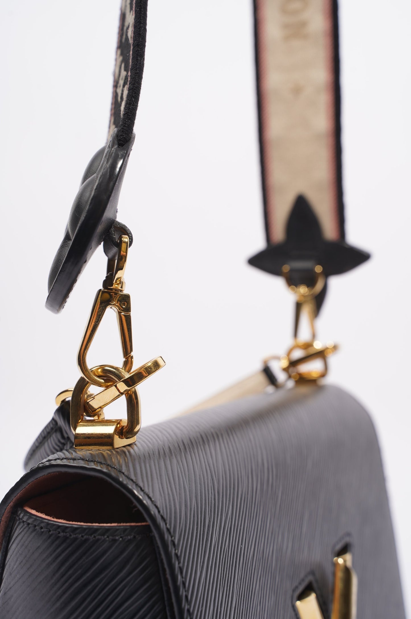 Louis Vuitton Womens Twist Black Epi Leather