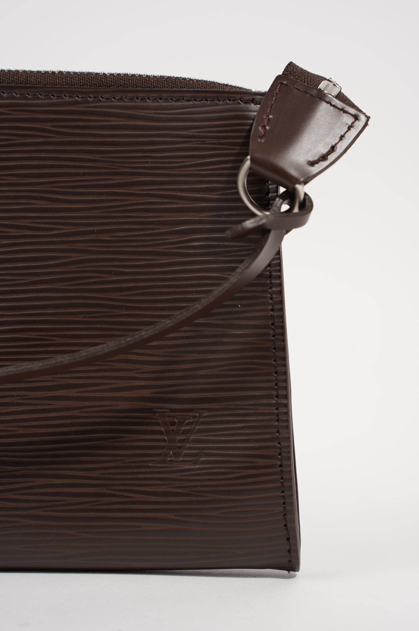 Louis Vuitton Womens Pochette Accessoire Quetsche Epi Leather