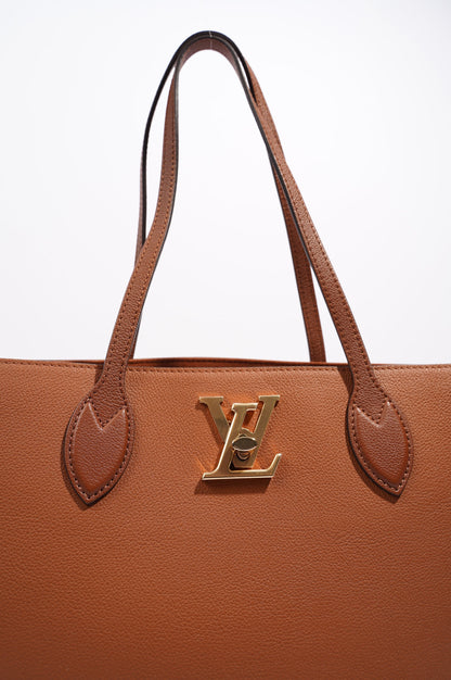 Louis Vuitton Womens Lockme Shopping Bag Chataigne