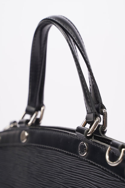 Louis Vuitton Womens Brea Black Epi Leather MM