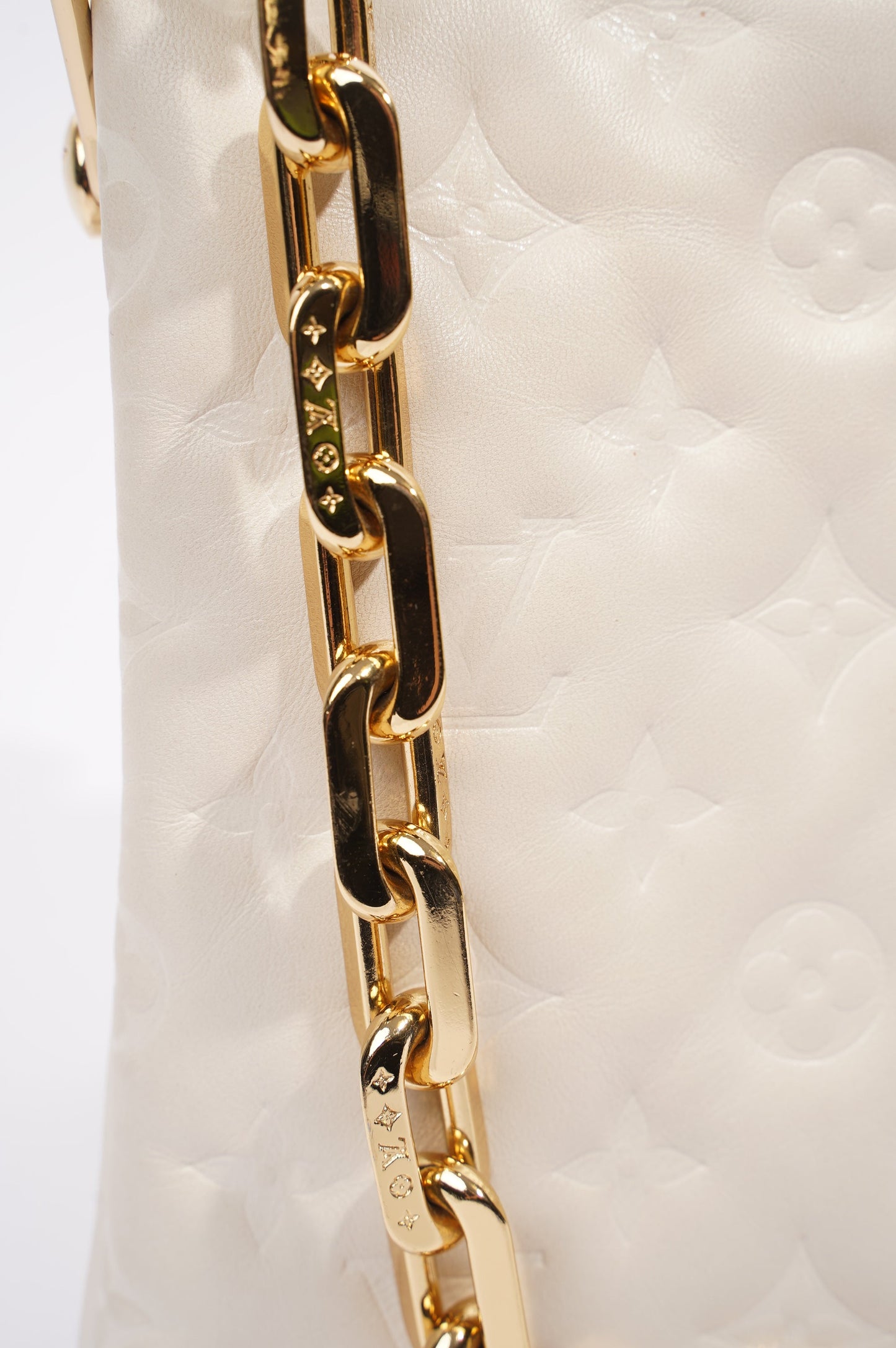 Louis Vuitton Womens Coussin Cream PM