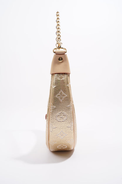 Louis Vuitton Womens Loop Bag Monogram Canvas PM
