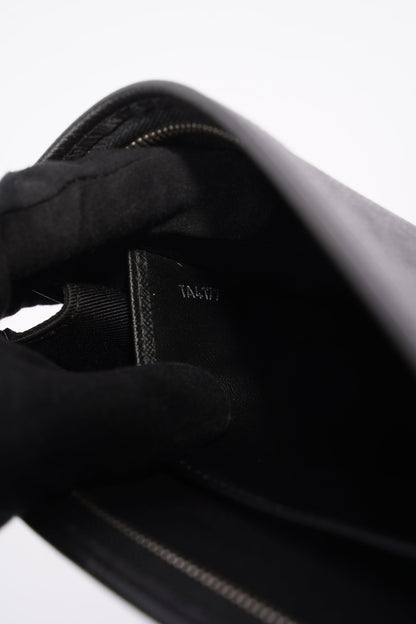 Louis Vuitton Mens Pochette Voyage Black MM