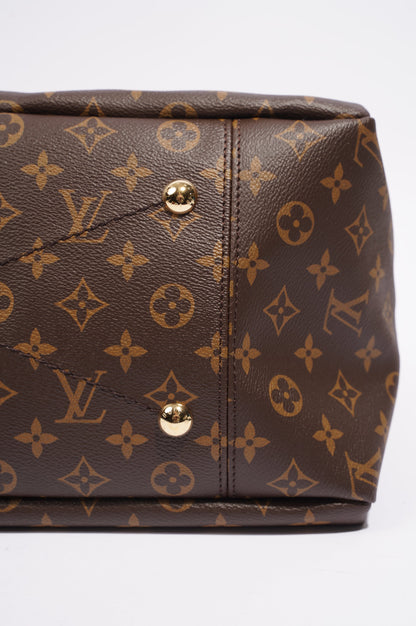 Louis Vuitton Womens Artsy Monogram Cream MM