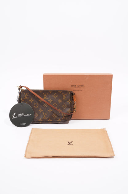 Louis Vuitton Womens Vintage Pochette Accessoire Monogram
