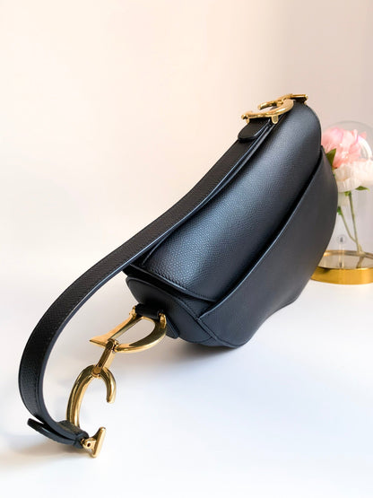 Dior Saddle Medium Black Grained Calfskin GHW⁣