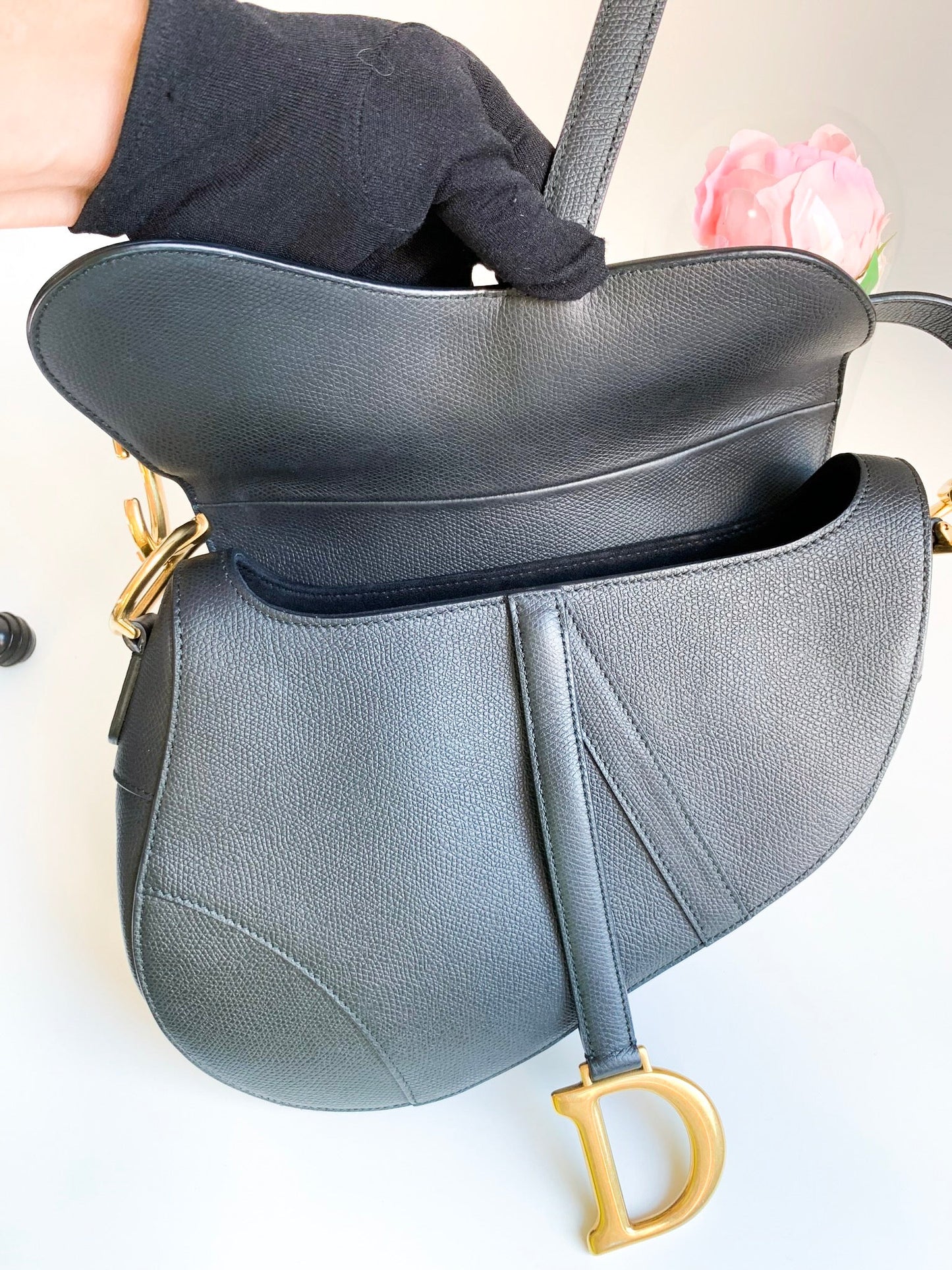 Dior Saddle Medium Black Grained Calfskin GHW⁣