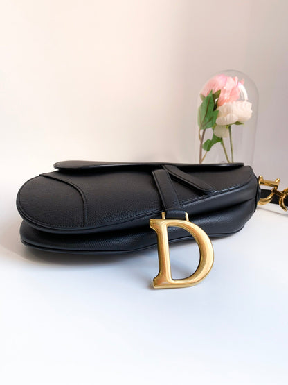 Dior Saddle Medium Black Grained Calfskin GHW⁣