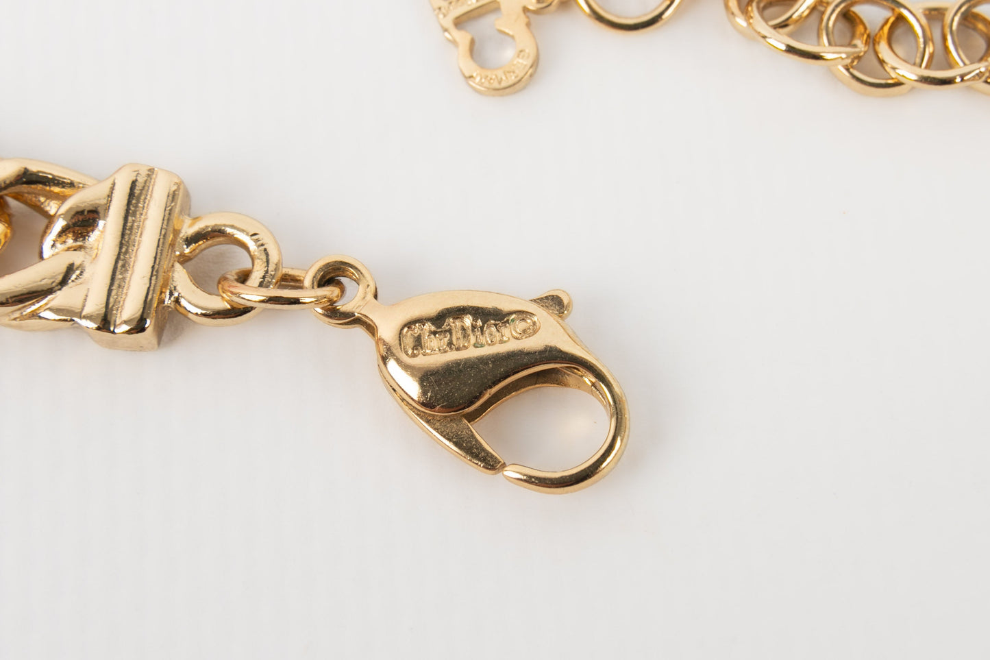 Collier court Dior