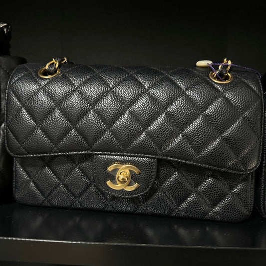 Chanel CF Classic Flap Bag Vintage Small Black Leather Quilted